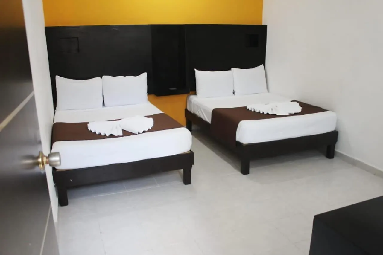 ****  Ocean Front Boutique Hotel Playa del Carmen Mexikó