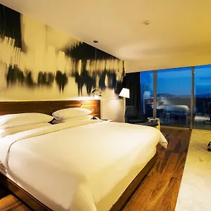 Krystal Urban 4*, Guadalajara México
